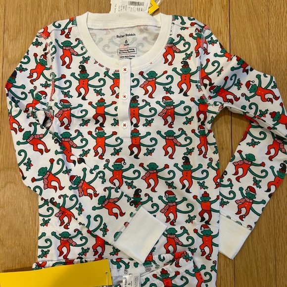 ROLLER RABBIT NWT UNISEX CHRISTMAS MONKET PAJAMAS SIZE 6 - Picture 2 of 3